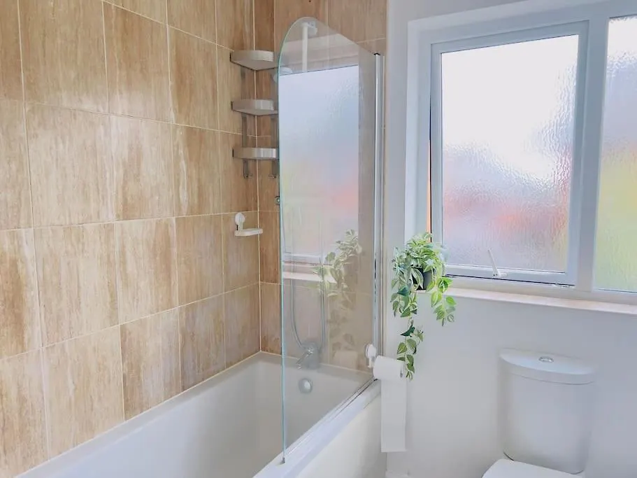 Noah Suite By Koya Homes - 2-Bed Apartment, Cardiff City Stadium View & Free Parking United Kingdom